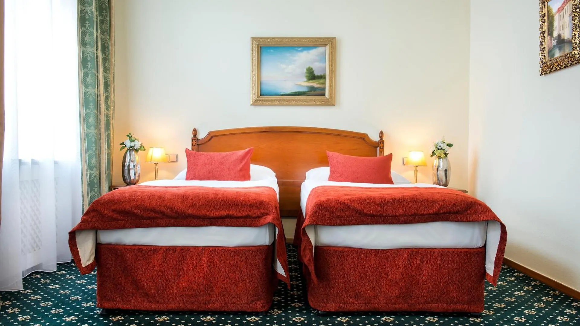 Boutique Hotel Seven Days Praag 4*,